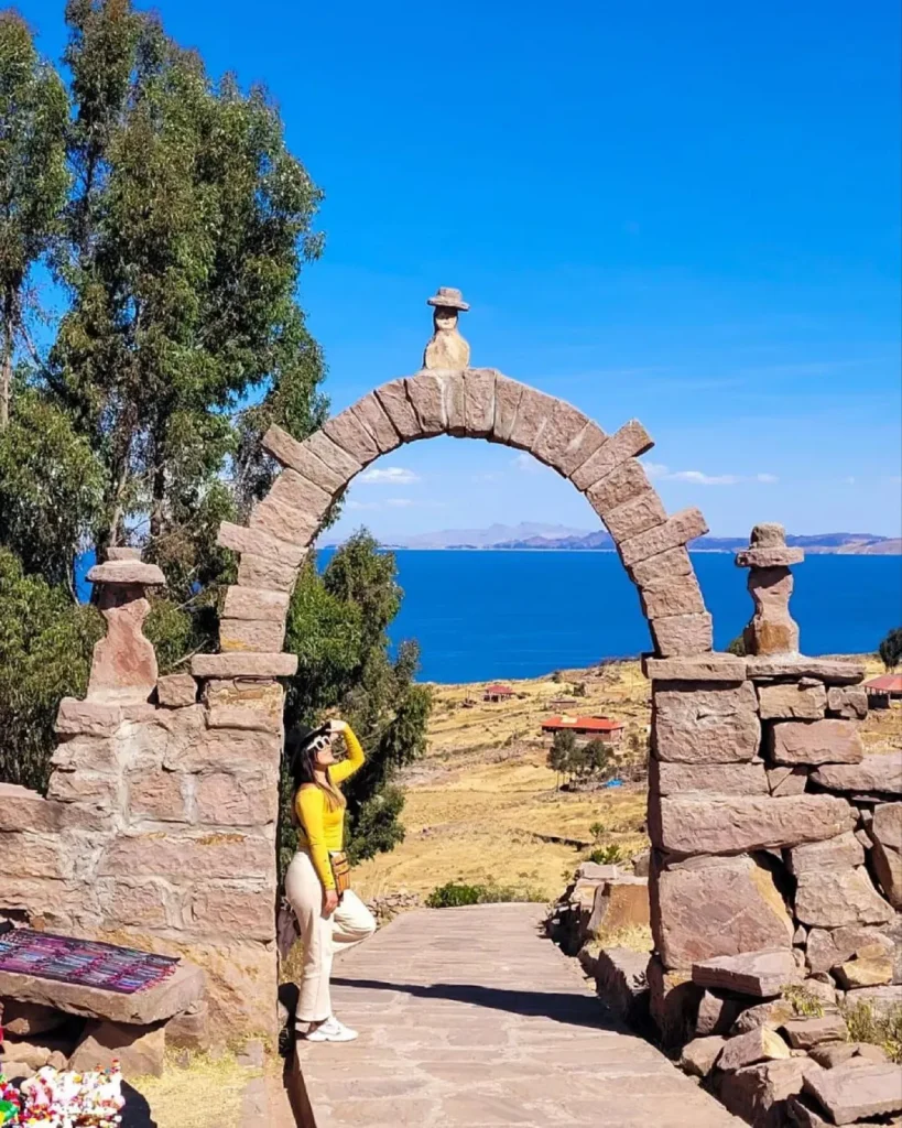 uros-&-taquile-islands-full-day-tour-portada